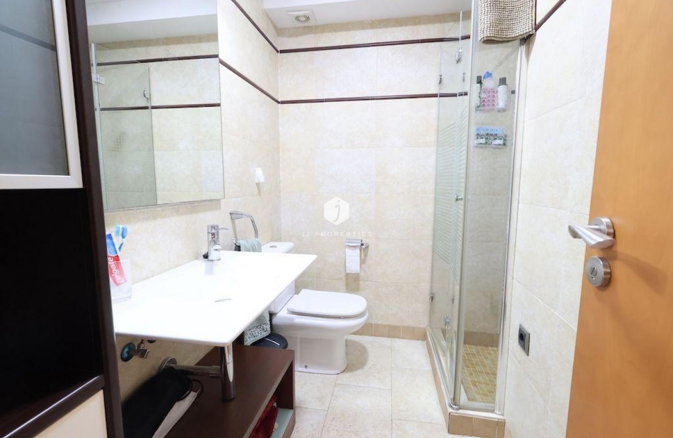 Aus zweiter Hand - Duplex -
Cabo Roig - Costa Blanca