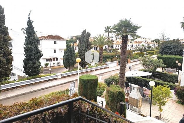 Aus zweiter Hand - Duplex -
Cabo Roig - Costa Blanca