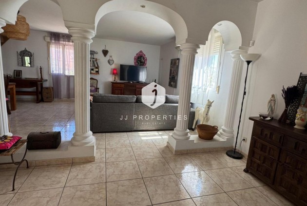 Aus zweiter Hand - Landgut -
Albatera - Inland