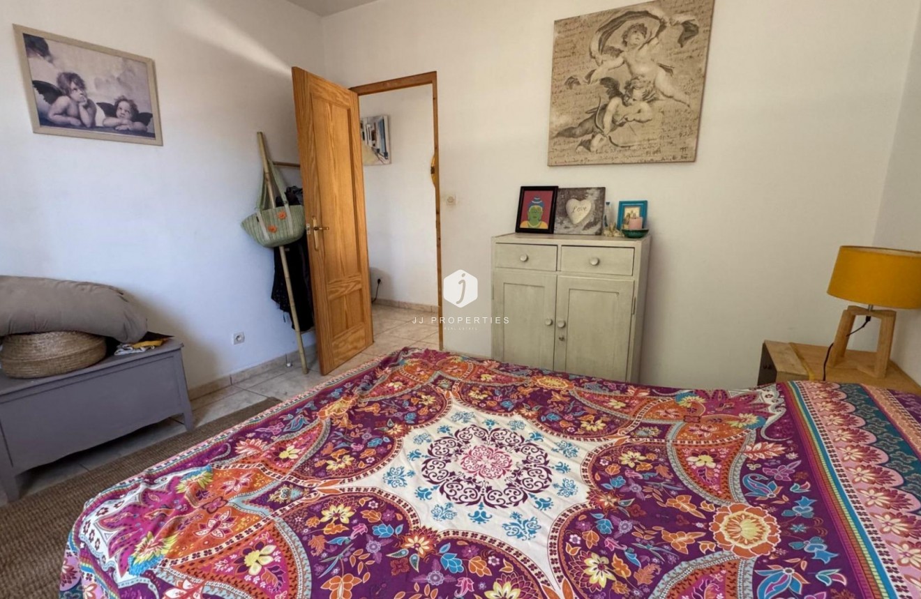 Aus zweiter Hand - Landgut -
Albatera - Inland