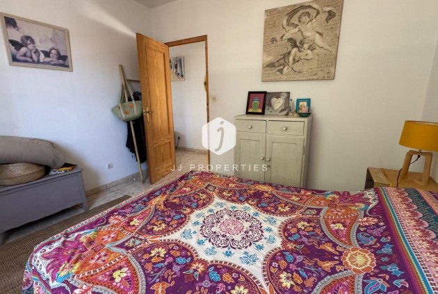 Aus zweiter Hand - Landgut -
Albatera - Inland