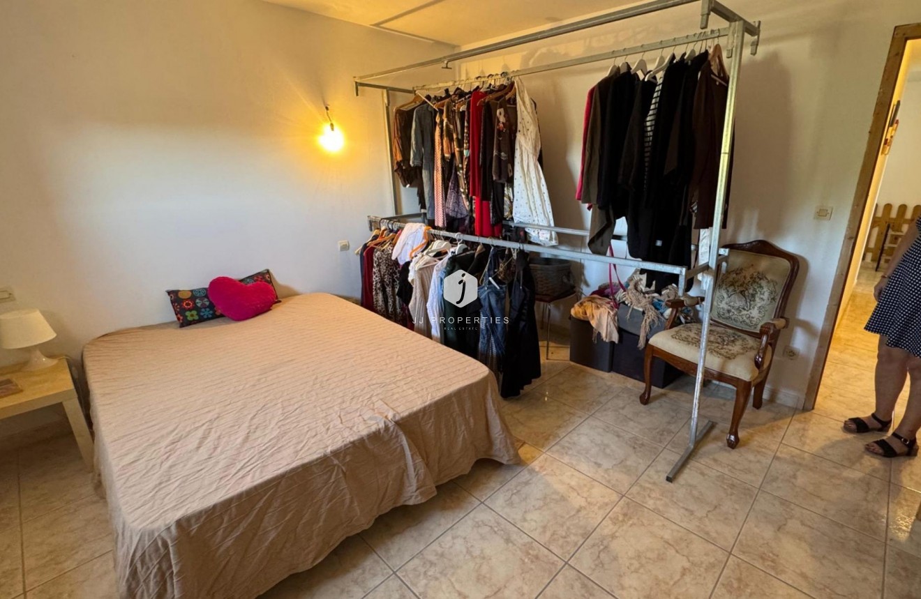 Aus zweiter Hand - Landgut -
Albatera - Inland