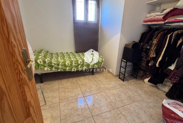 Aus zweiter Hand - Landgut -
Albatera - Inland