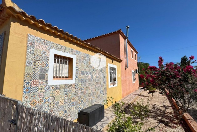 Aus zweiter Hand - Landgut -
Albatera - Inland