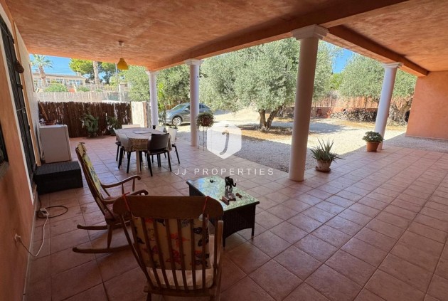 Aus zweiter Hand - Landgut -
Albatera - Inland