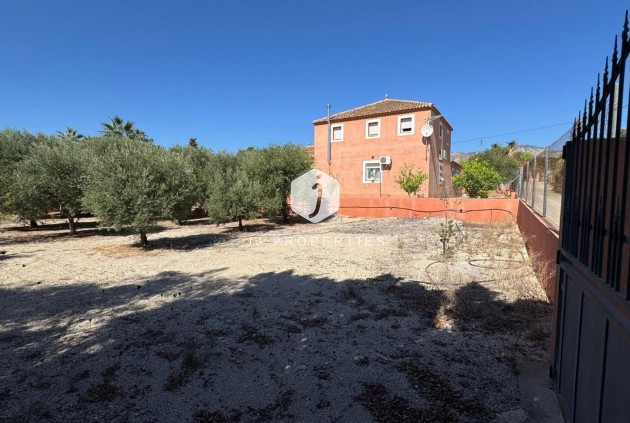 Aus zweiter Hand - Landgut -
Albatera - Inland