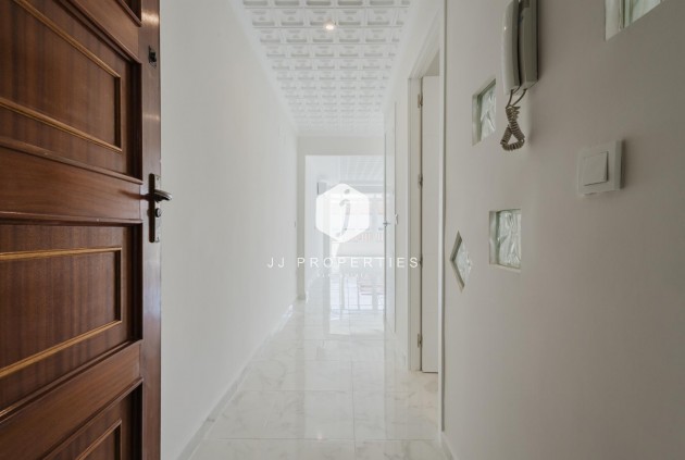 D'occasion - Appartement -
Torrevieja - Costa Blanca