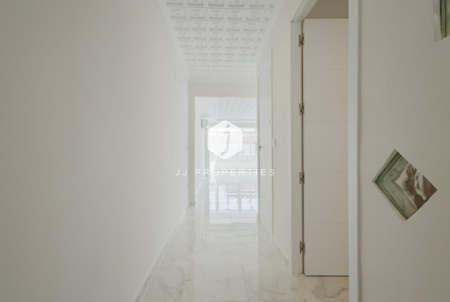 D'occasion - Appartement -
Torrevieja - Costa Blanca