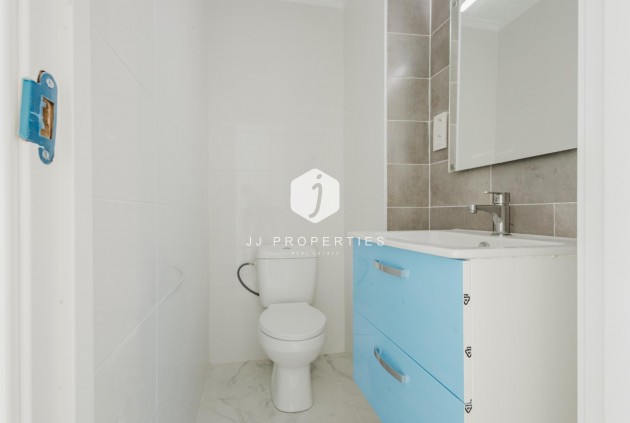 D'occasion - Appartement -
Torrevieja - Costa Blanca