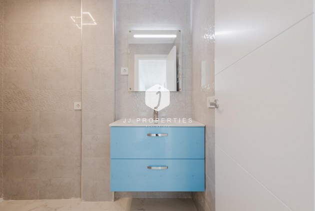 D'occasion - Appartement -
Torrevieja - Costa Blanca