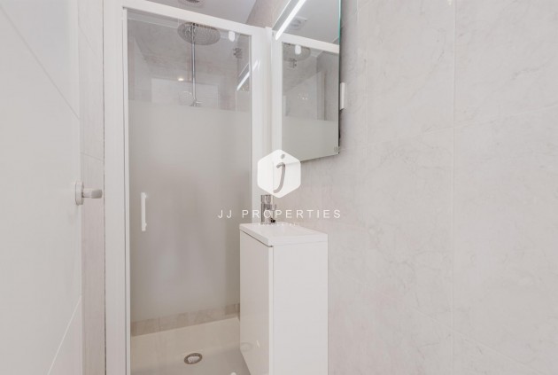 D'occasion - Appartement -
Torrevieja - Costa Blanca