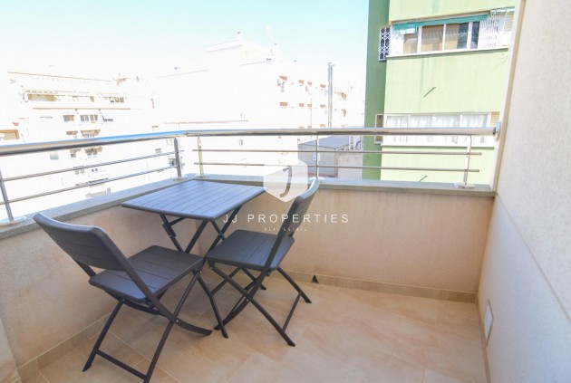 Aus zweiter Hand - Wohnung -
Torrevieja - Playa del Cura