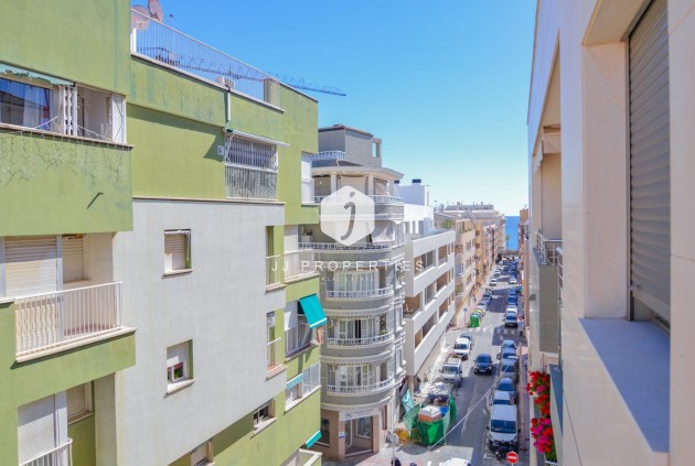 Aus zweiter Hand - Wohnung -
Torrevieja - Playa del Cura