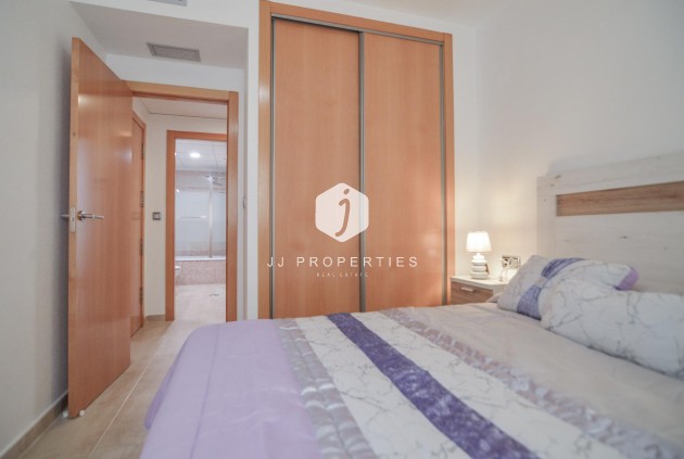 Aus zweiter Hand - Wohnung -
Torrevieja - Playa del Cura