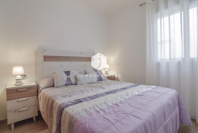 Aus zweiter Hand - Wohnung -
Torrevieja - Playa del Cura