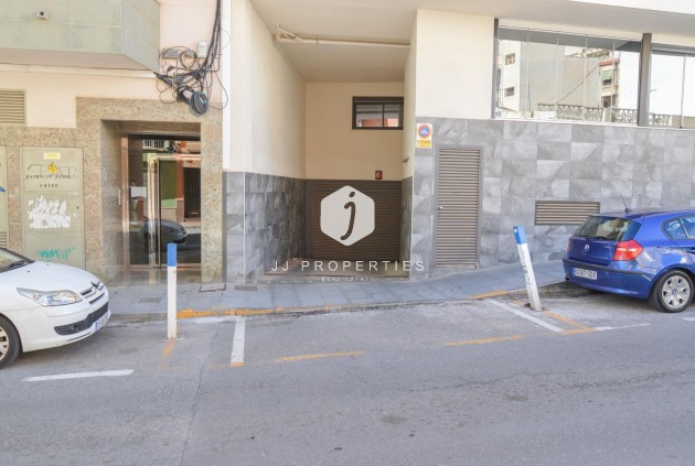 Aus zweiter Hand - Wohnung -
Torrevieja - Playa del Cura