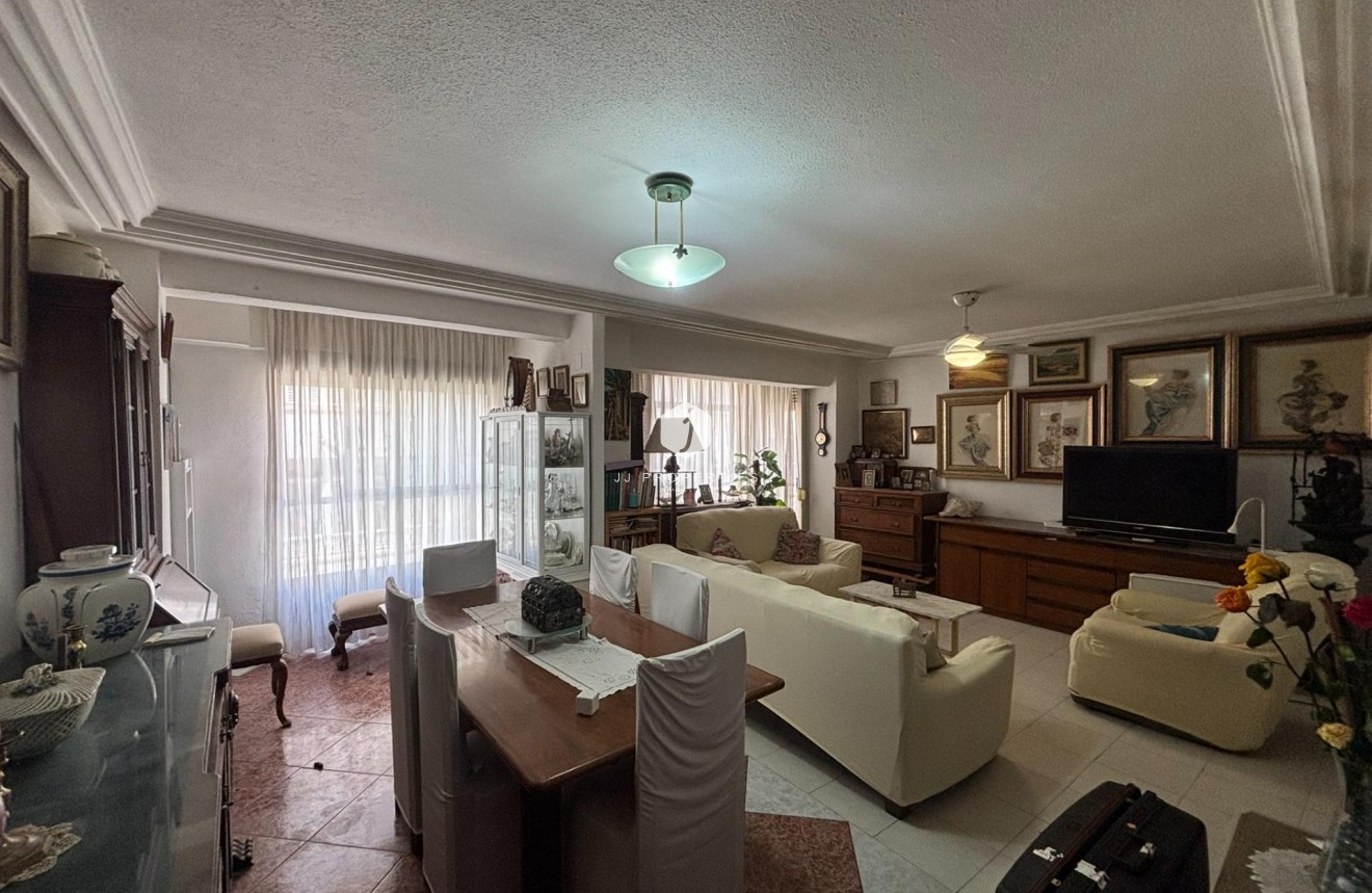 Aus zweiter Hand - Wohnung -
Torrevieja