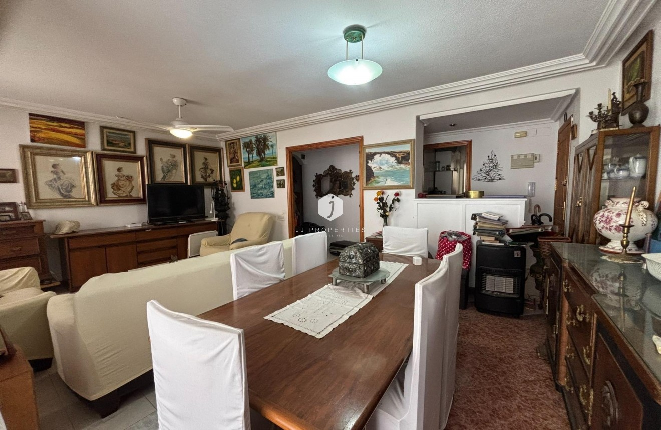 Aus zweiter Hand - Wohnung -
Torrevieja