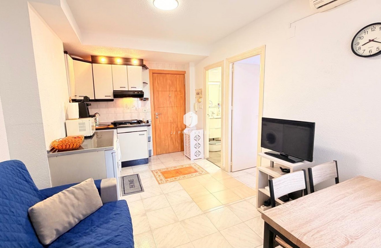 Aus zweiter Hand - Wohnung -
Torrevieja - Centro