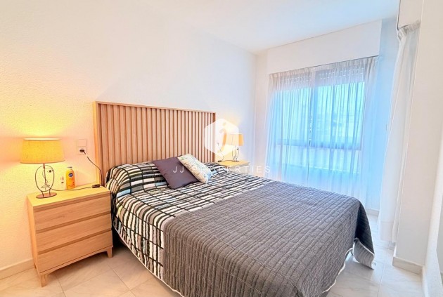 Aus zweiter Hand - Wohnung -
Torrevieja - Centro