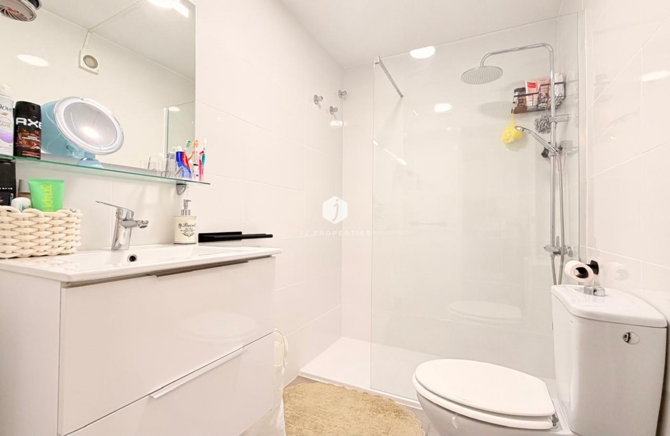 Aus zweiter Hand - Wohnung -
Torrevieja - Centro