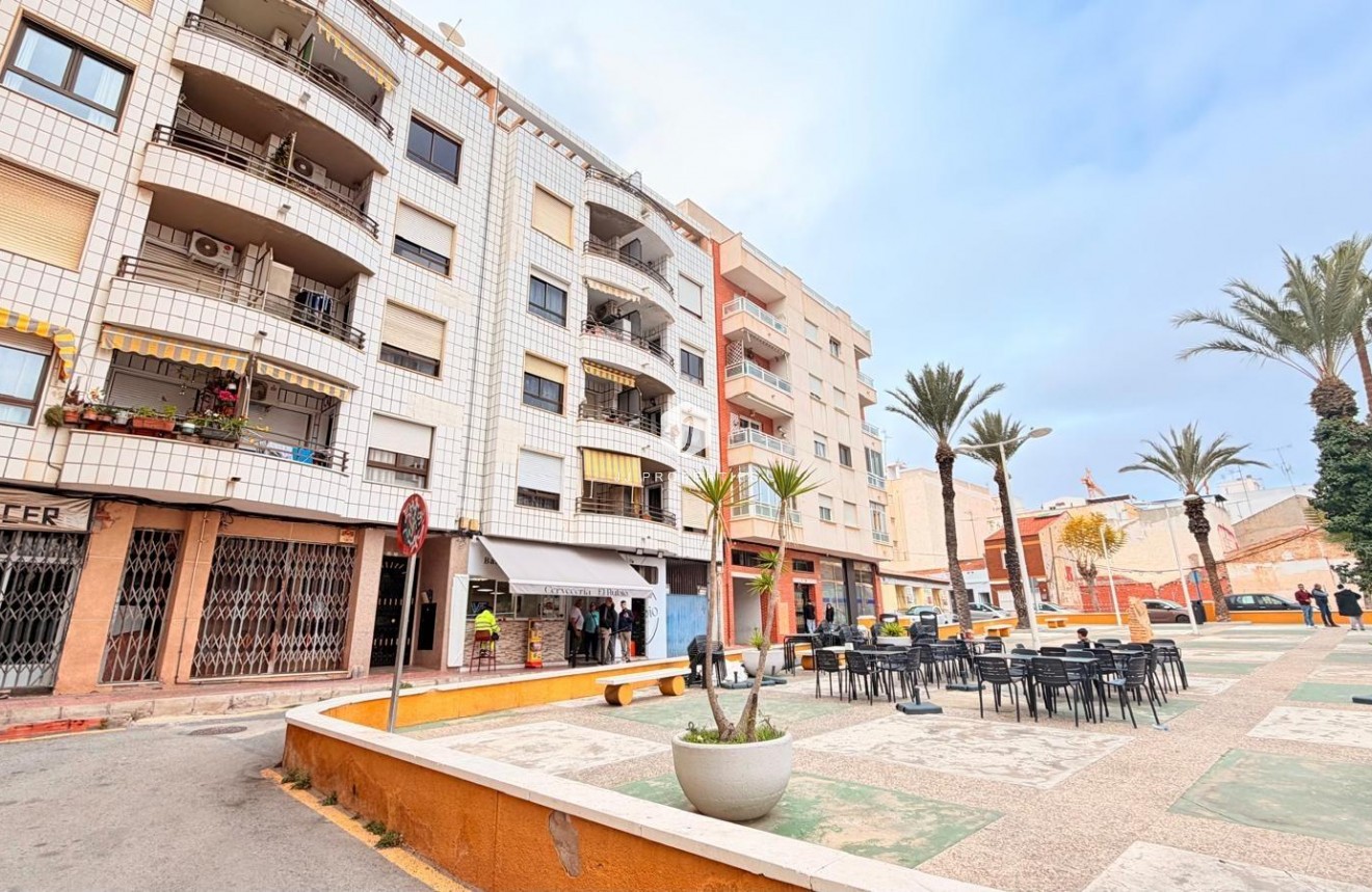 Aus zweiter Hand - Wohnung -
Torrevieja - Centro