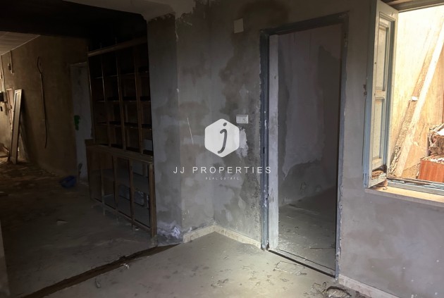 Aus zweiter Hand - Chalet -
Jacarilla - Inland