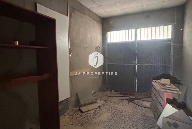 Aus zweiter Hand - Chalet -
Jacarilla - Inland