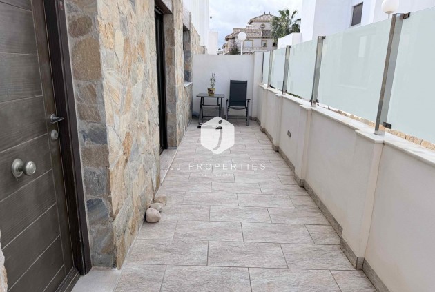 Aus zweiter Hand - Chalet -
Cabo Roig - Costa Blanca