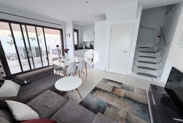 Aus zweiter Hand - Chalet -
Cabo Roig - Costa Blanca