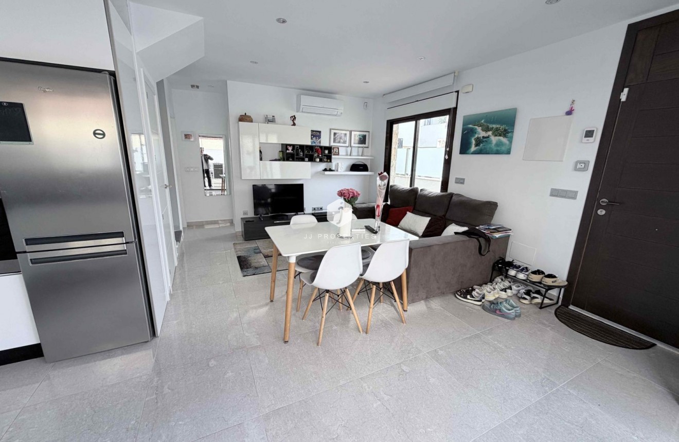 Aus zweiter Hand - Chalet -
Cabo Roig - Costa Blanca