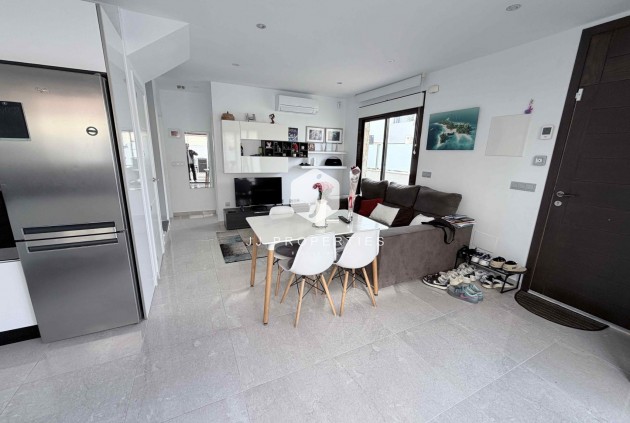 Aus zweiter Hand - Chalet -
Cabo Roig - Costa Blanca