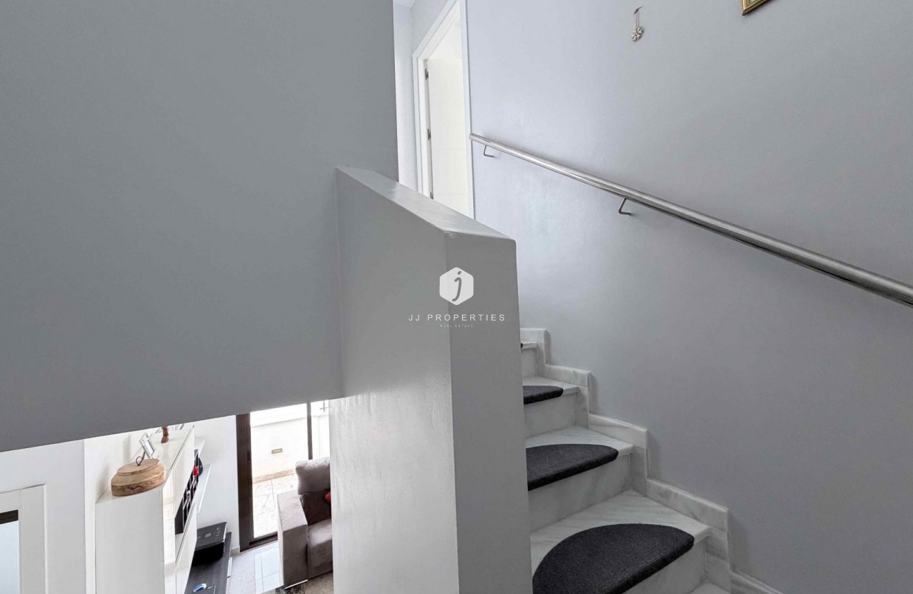 Aus zweiter Hand - Chalet -
Cabo Roig - Costa Blanca