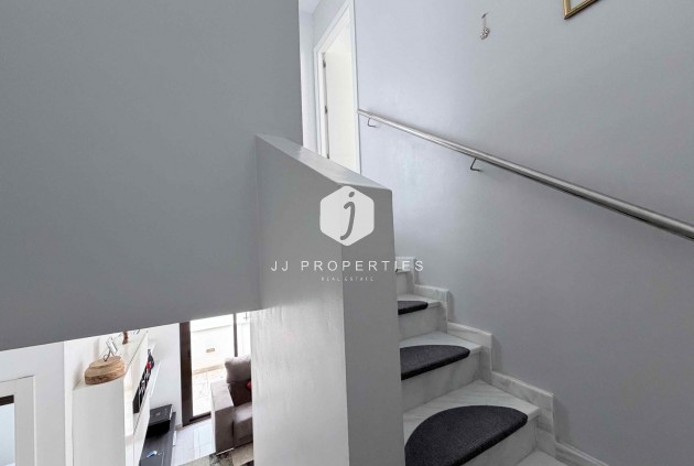 Aus zweiter Hand - Chalet -
Cabo Roig - Costa Blanca