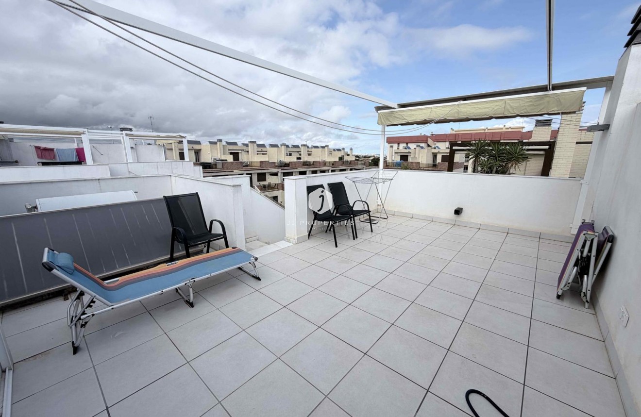 Aus zweiter Hand - Chalet -
Cabo Roig - Costa Blanca