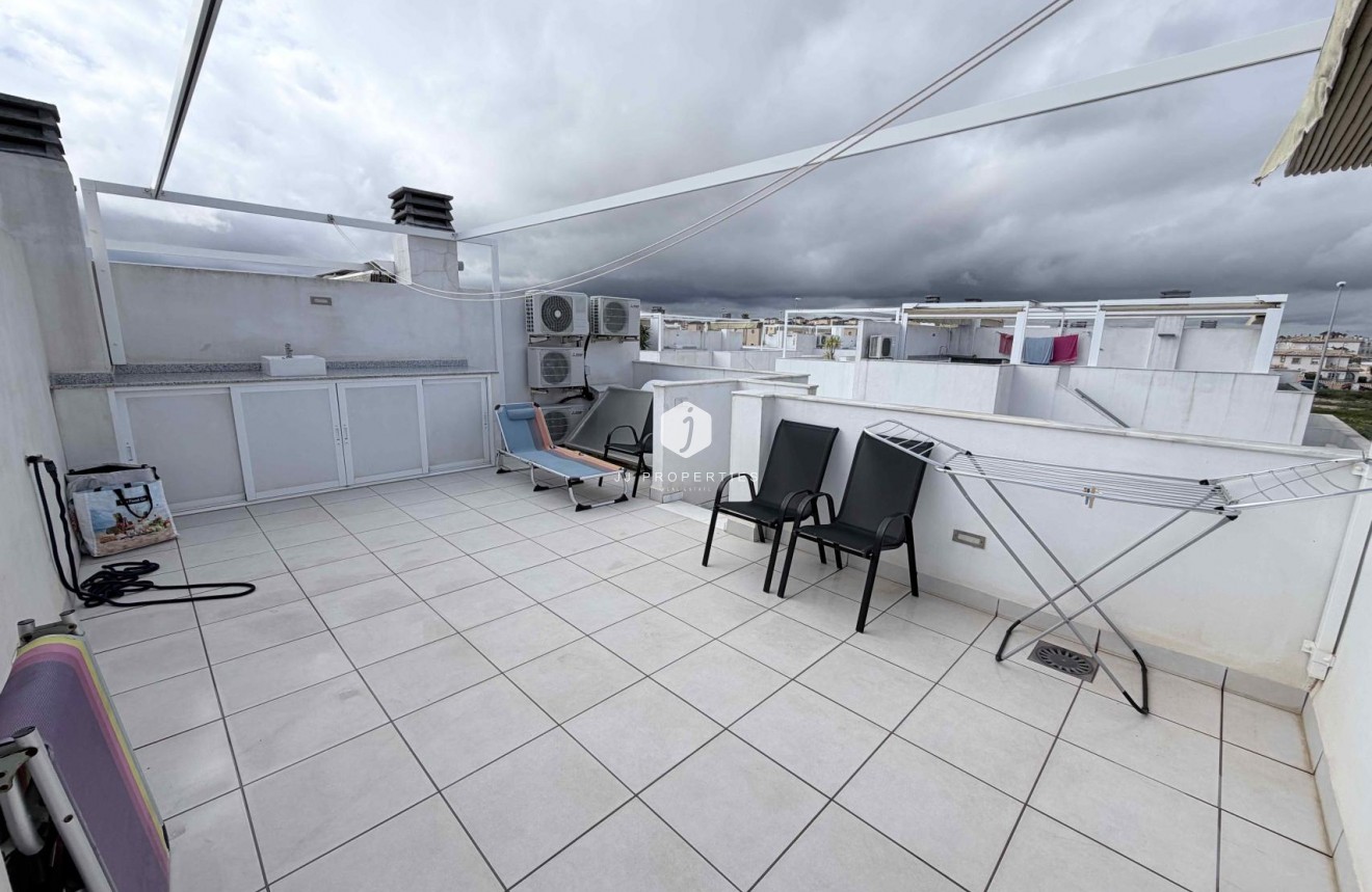 Aus zweiter Hand - Chalet -
Cabo Roig - Costa Blanca