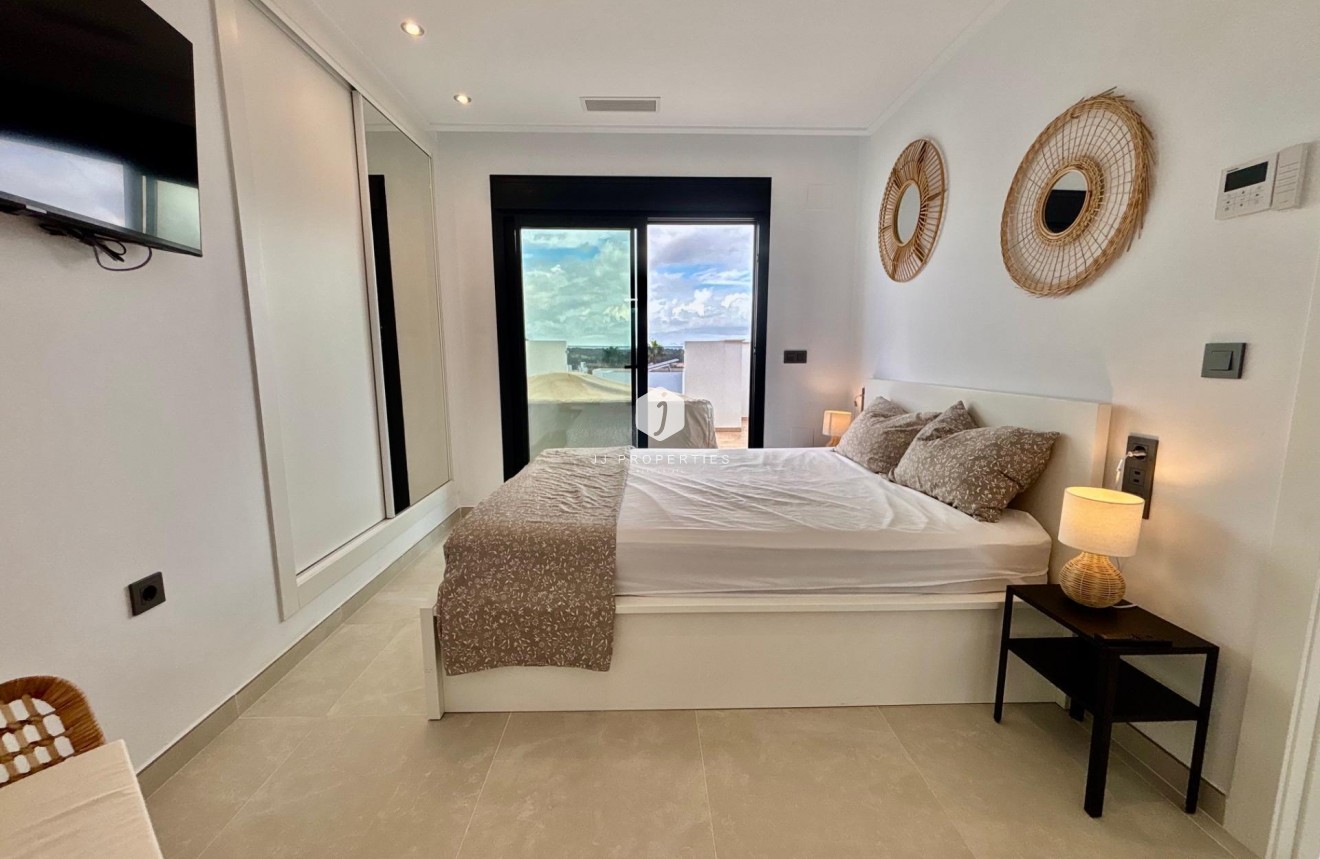 Aus zweiter Hand - Villa -
Benijofar - Pueblo 4