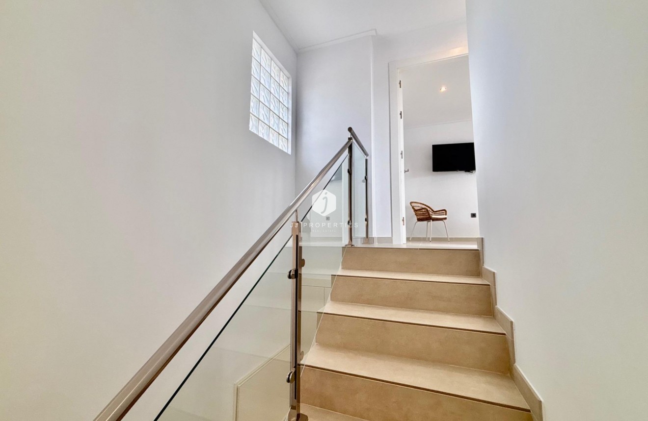 Aus zweiter Hand - Villa -
Benijofar - Pueblo 4