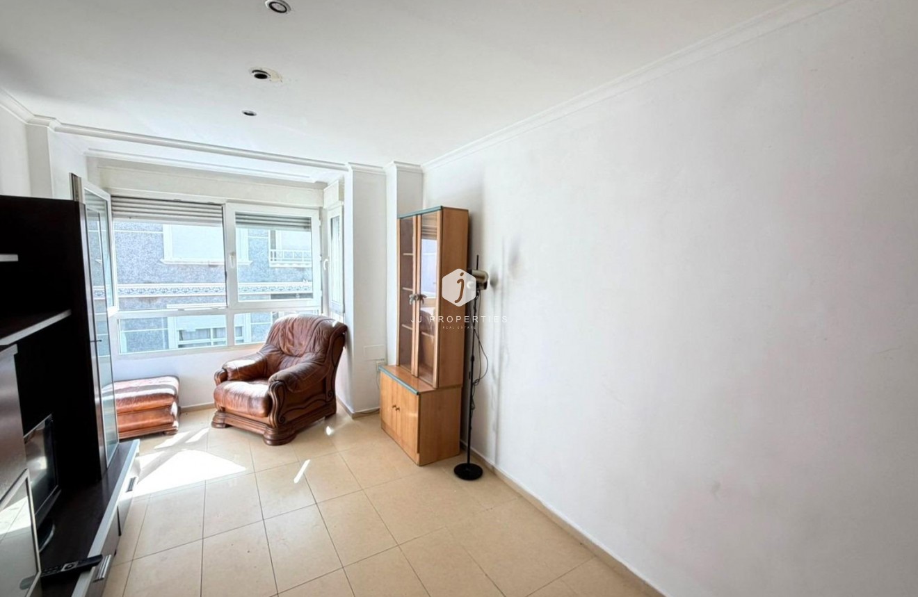 Aus zweiter Hand - Wohnung -
Torrevieja - Playa del Cura