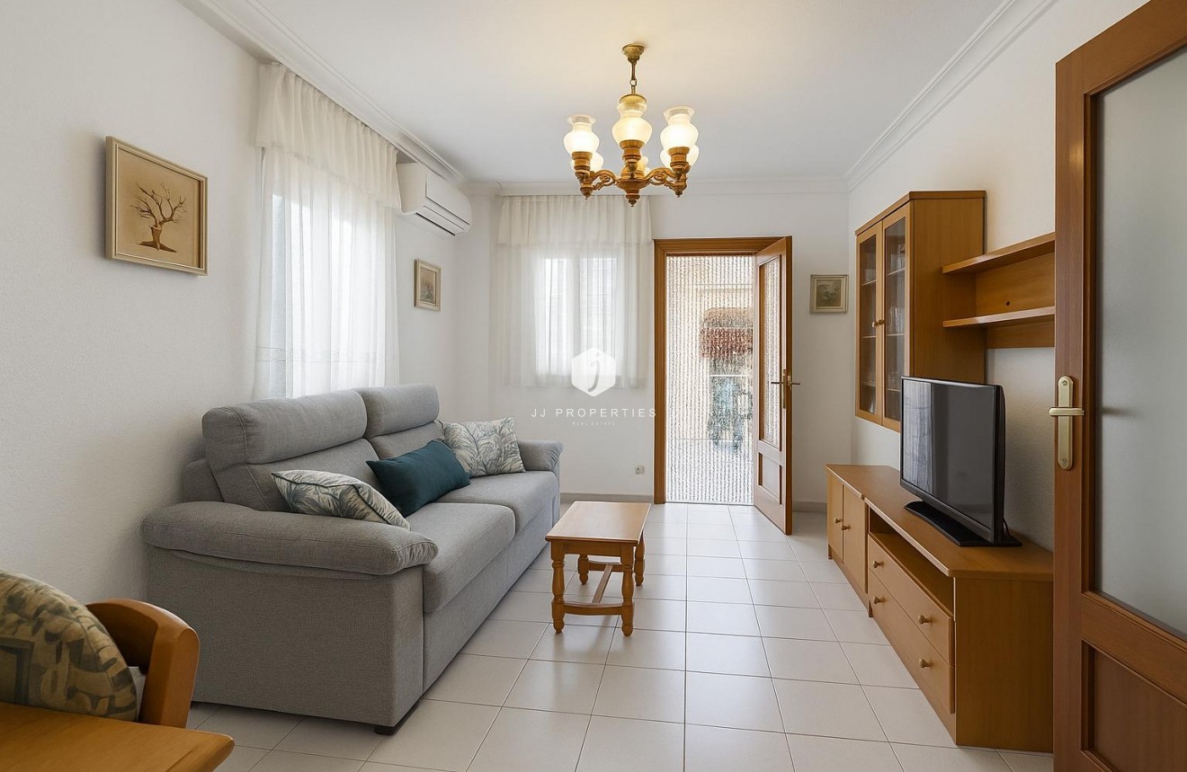Aus zweiter Hand - Wohnung -
Torrevieja - Acequion
