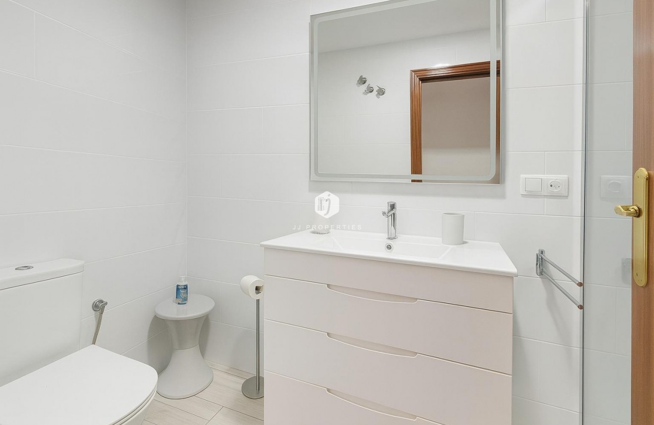 Aus zweiter Hand - Wohnung -
Torrevieja - Acequion