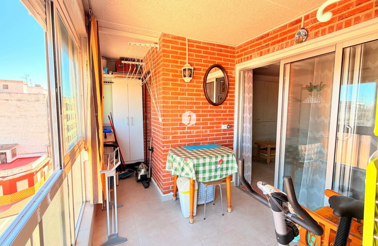 Aus zweiter Hand - Wohnung -
Torrevieja - Playa de los Naufragos