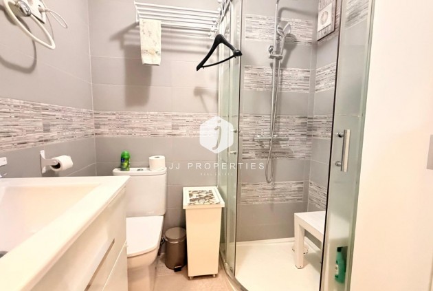 Aus zweiter Hand - Wohnung -
Torrevieja - Playa de los Naufragos