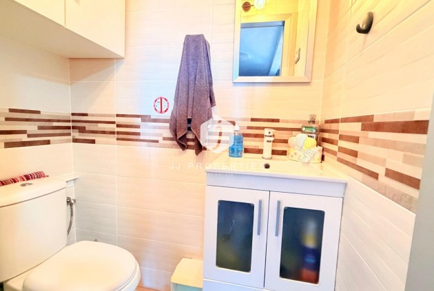 Aus zweiter Hand - Wohnung -
Torrevieja - Playa de los Naufragos