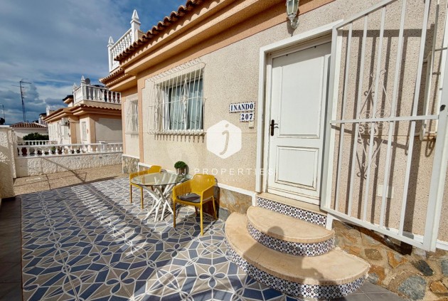 Aus zweiter Hand - Chalet -
Rojales - Pueblo