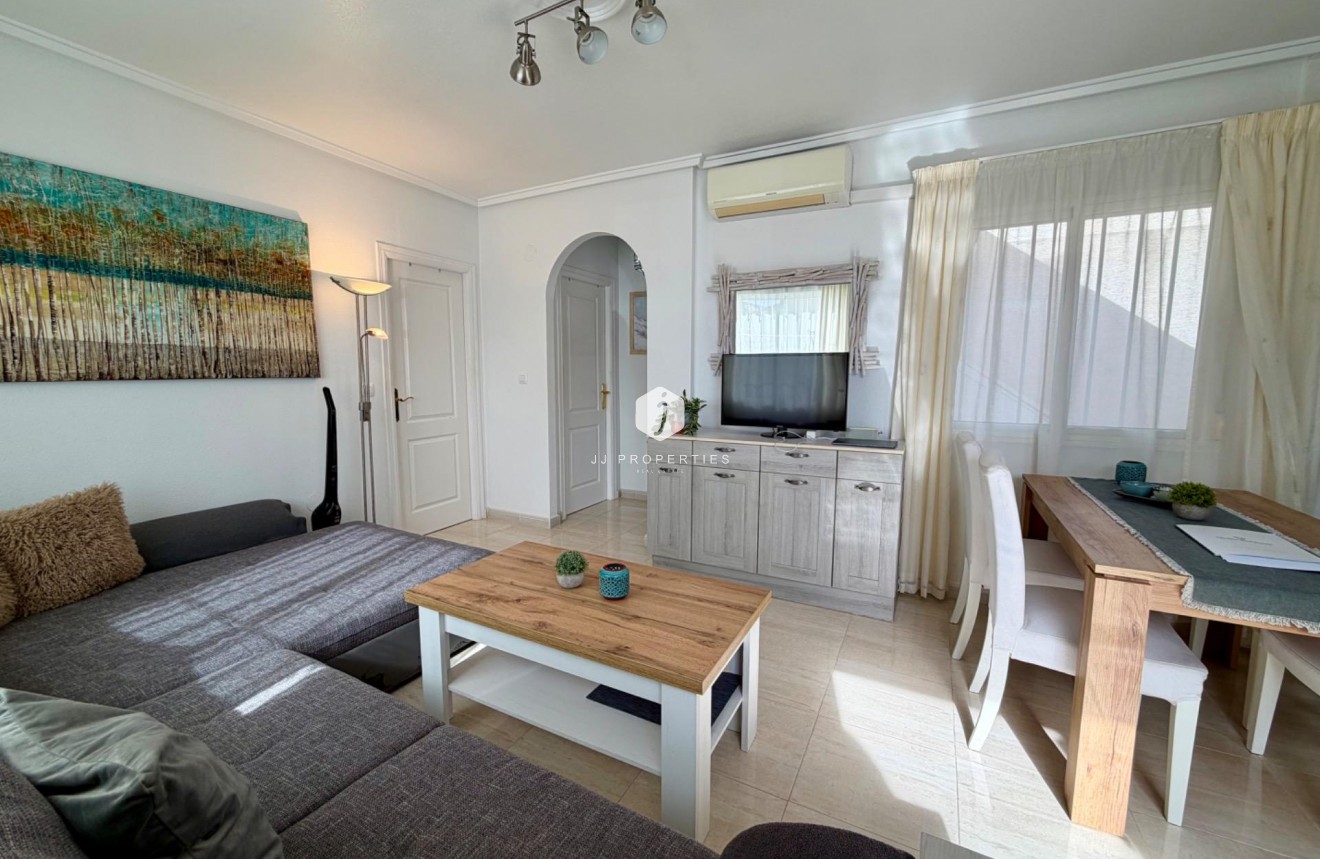 Aus zweiter Hand - Chalet -
Rojales - Pueblo