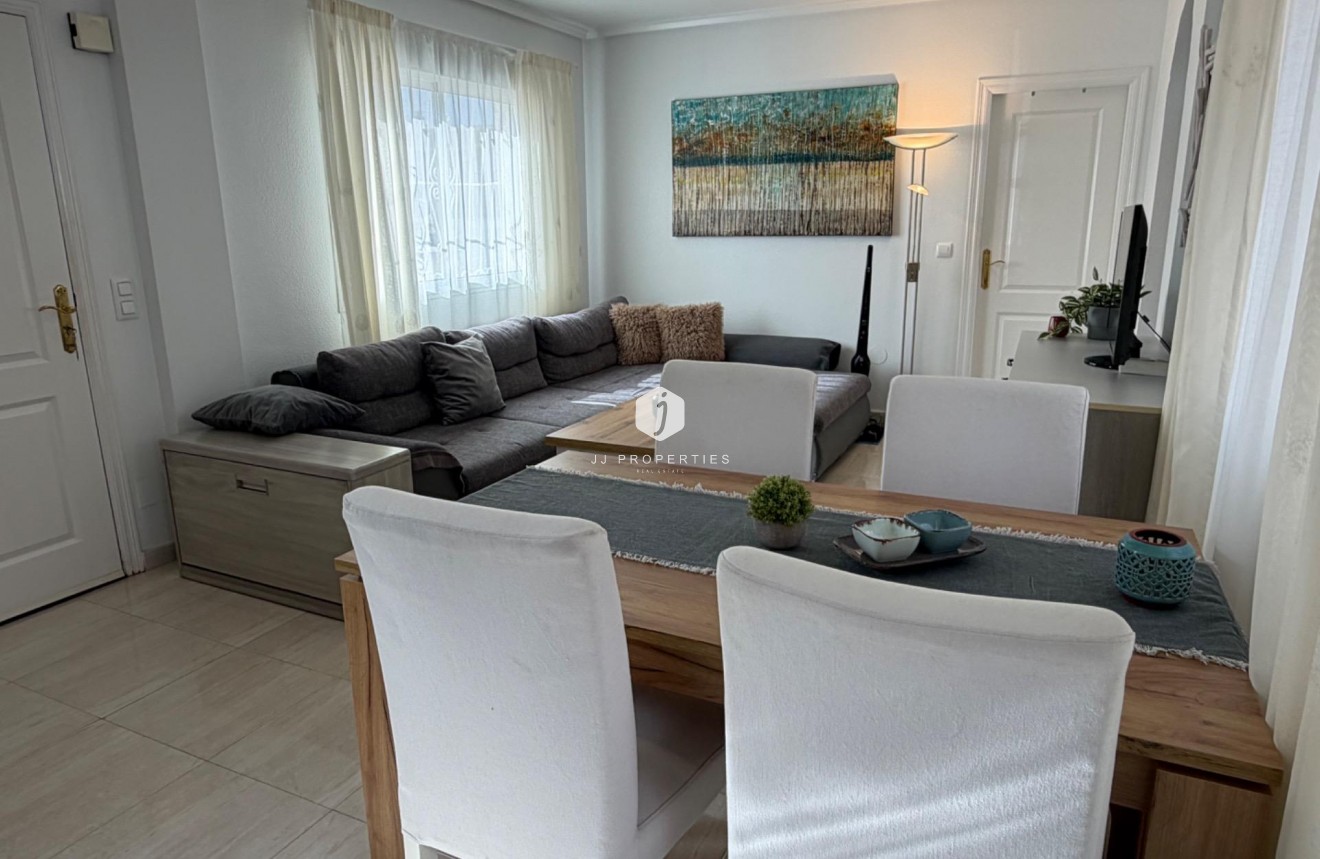 Aus zweiter Hand - Chalet -
Rojales - Pueblo