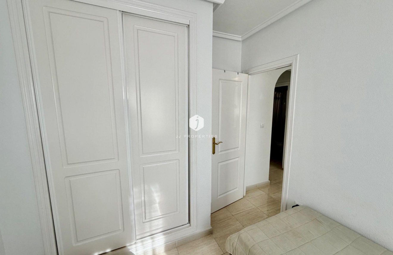 Aus zweiter Hand - Chalet -
Rojales - Pueblo