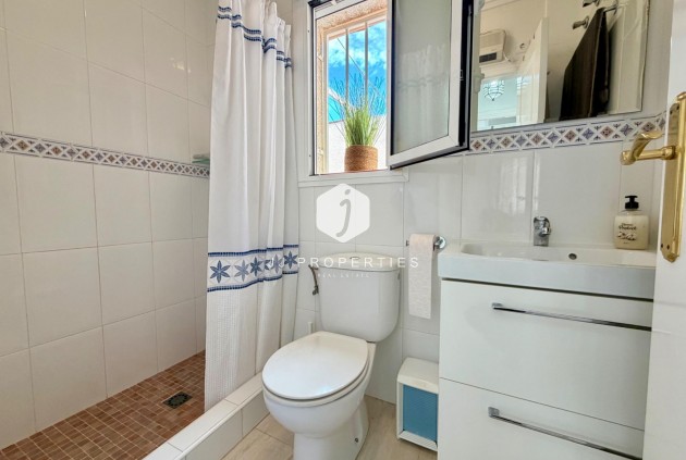 Aus zweiter Hand - Chalet -
Rojales - Pueblo