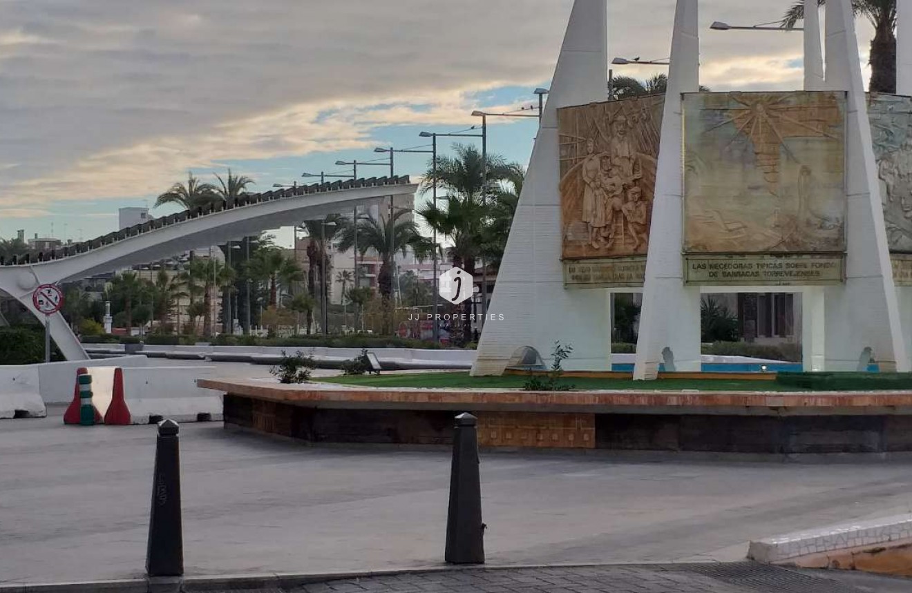 D'occasion - Appartement -
Torrevieja - Costa Blanca